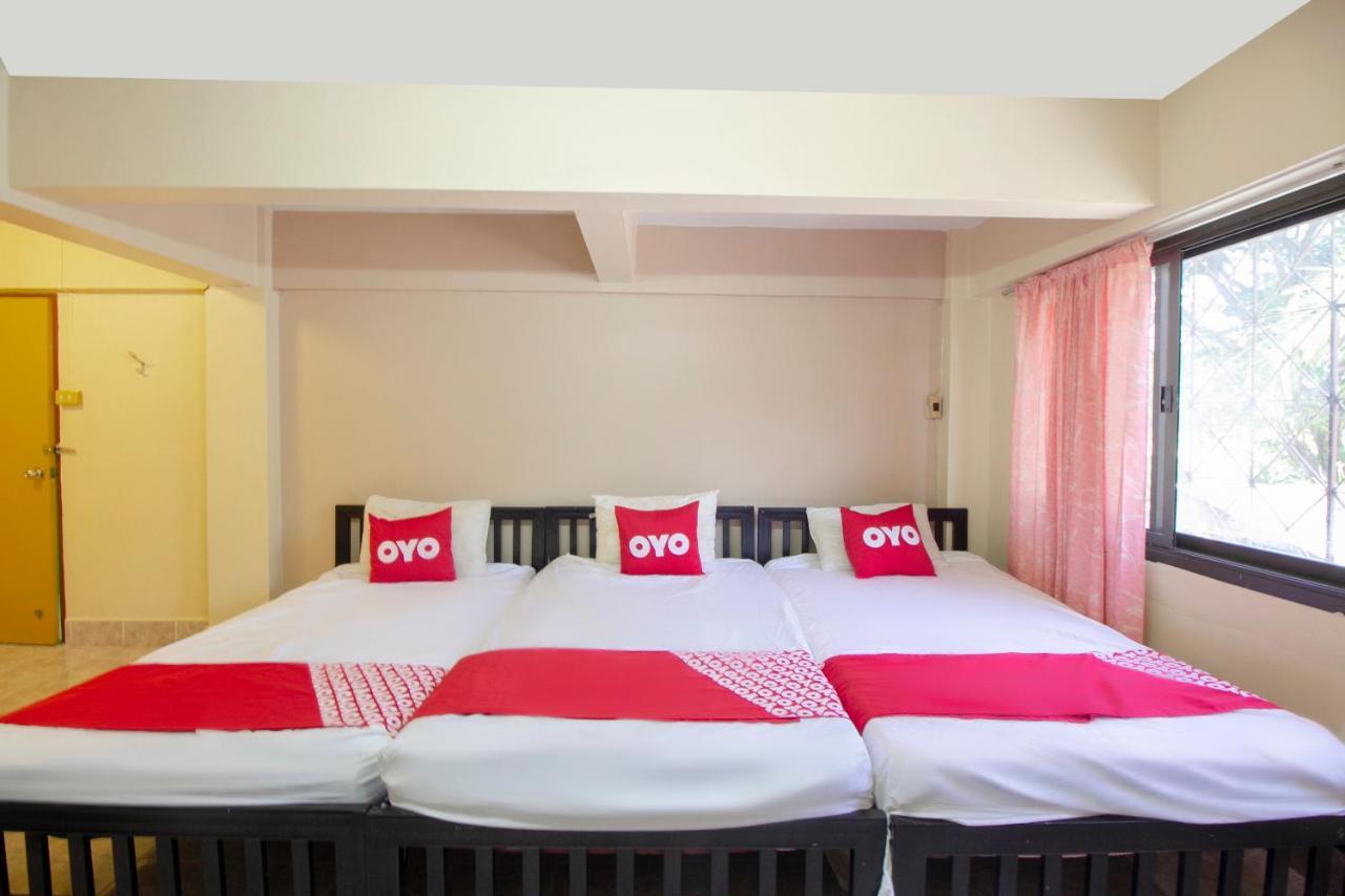 Oyo 75372 Flight Hut Hotel Hua Hin Exterior photo